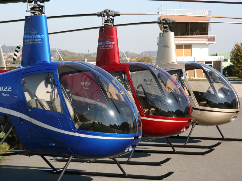 hélicoptères R22