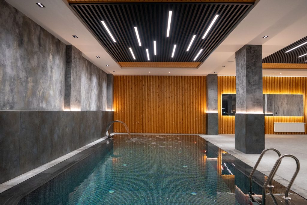 piscine intérieure